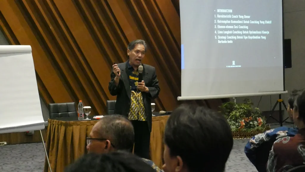 Pelatihan Leadership KENCAA Group